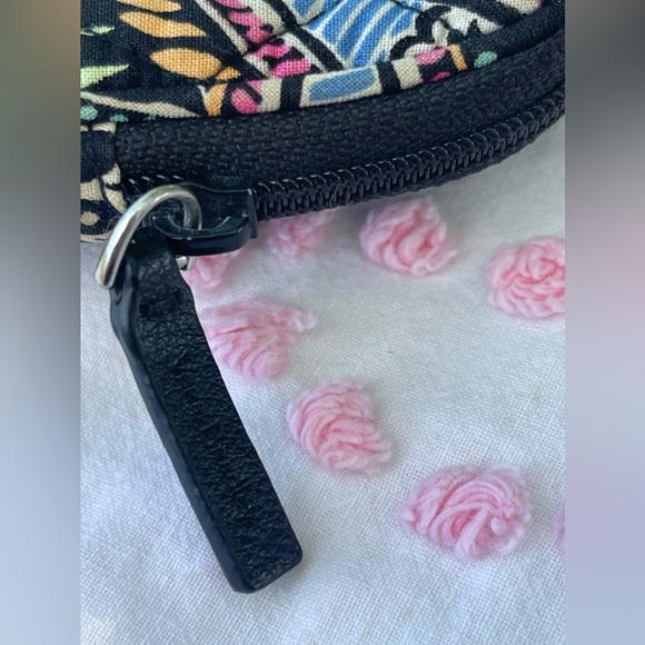 Vera Bradley clutch purse - Picture 4 of 5